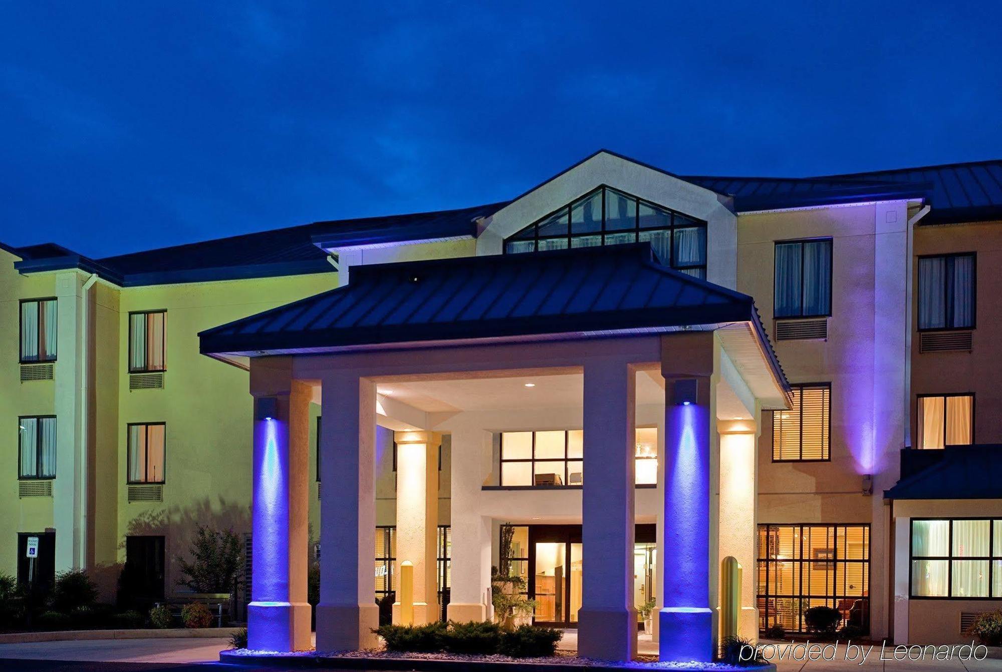 Holiday Inn Express Hotel & Suites Fort Payne By Ihg Exterior foto